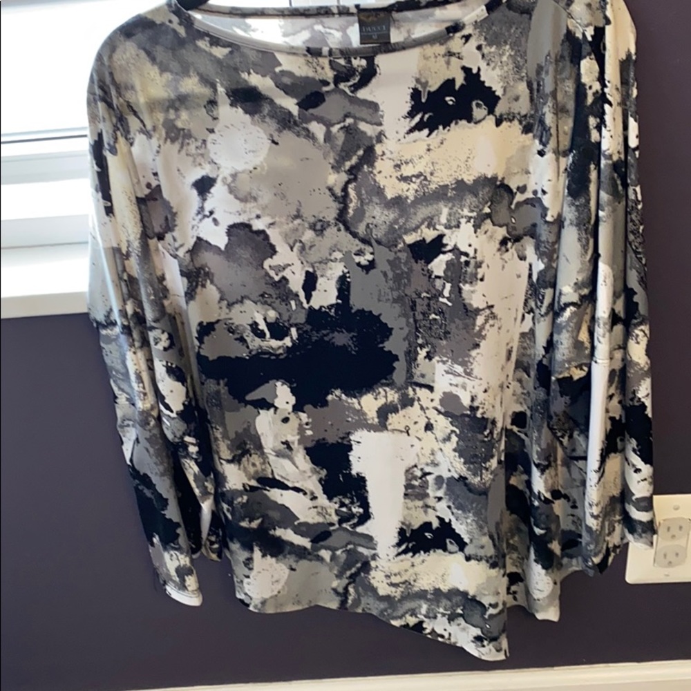 Tie die top